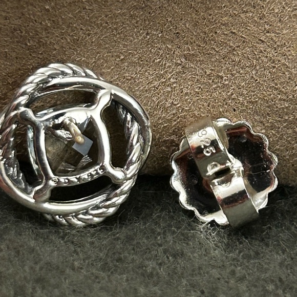 David Yurman Infnity 7mm Prasiolite with DY Pouch - Picture 9 of 9